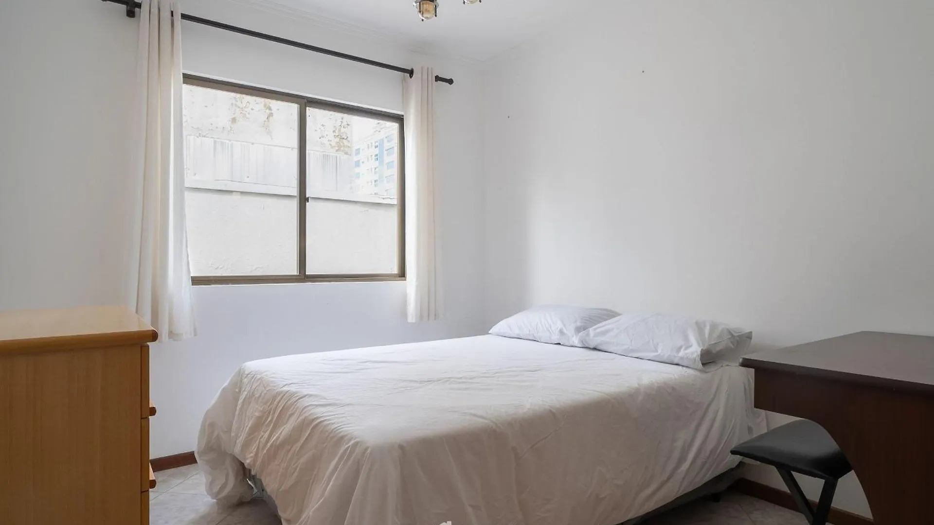 Apto Em Otima Localizacao Em Meia Praia Eio6031 Itapema Appartement
